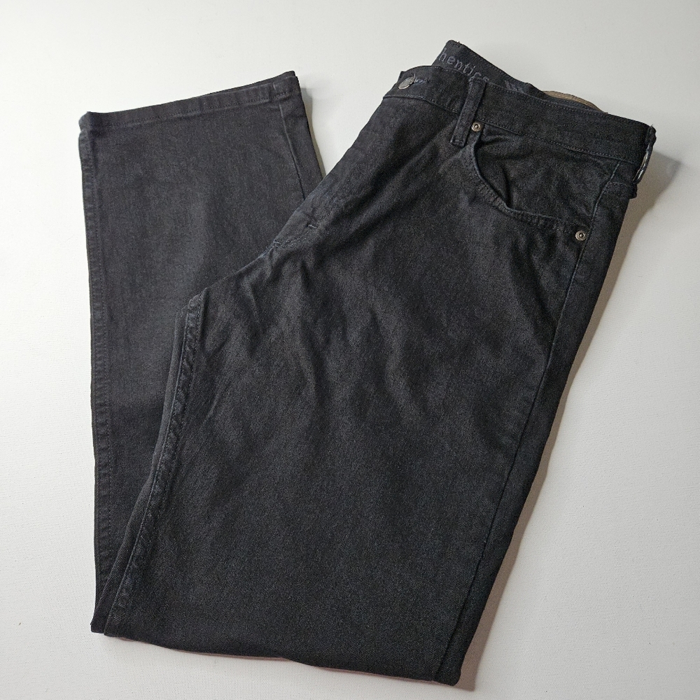 Wrangler Men's Regular Fit Comfort Flex Waist Jean,, Black, Size 36W x 30L